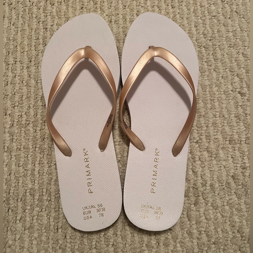 Women's Sandals Collection- Black, Brown, White Sizes 7-7.5 - Picture 6 of 8